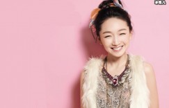 周冬雨唐培彦恋情疑似曝光？二人共同出街亲密互动