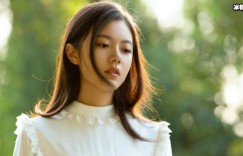 赵今麦做完早餐，坐下开吃接地气