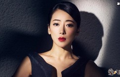 陈紫函的胸, 胸部傲人不输柳岩但坐立不安！