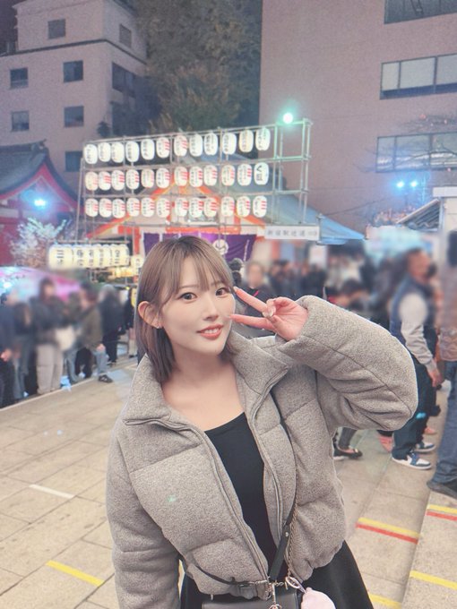 樱野桃(桜野桃)出道作品番号及封面，樱野桃个人简介