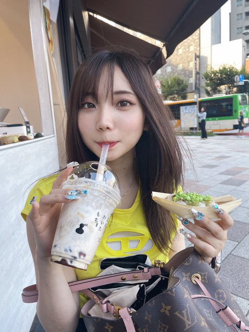 三崎奈奈(三崎なな)最新作品番号及封面,三崎奈奈个人简介