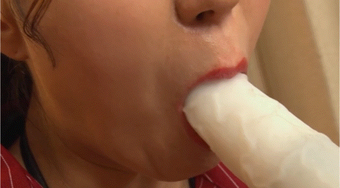 那位在无码片商加勒比初登场的早川エリナ(早川绘里奈)、是他们藏了好久的好鲍?