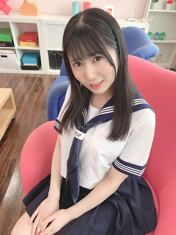 最新推荐！JK美少女《好实穗乃》精选作品介绍……