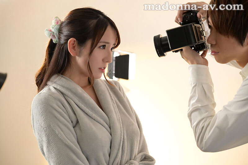 小花のん(小花暖)作品JUQ-553发布!结婚3周年!巨乳人妻拍裸体写真纪念,惨被社长侵犯!