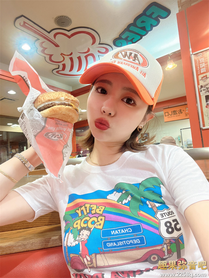 [JUQ-308]惊！惠比寿麝香葡萄（恵比寿マスカッツ）的吉泽友贵睽违四年重返淫光幕！