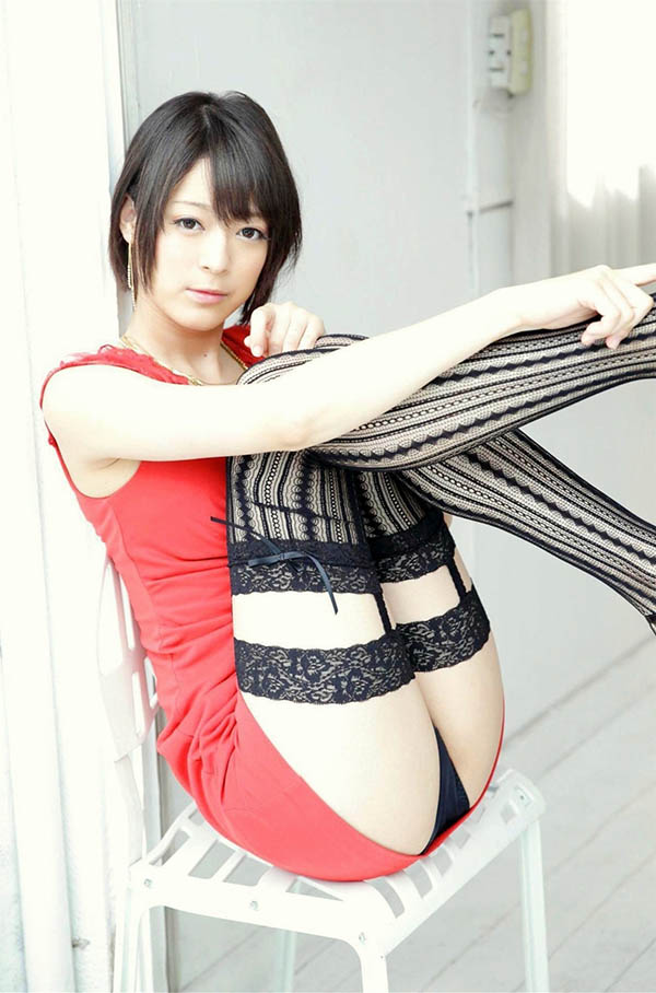 最新推荐！AV究极美腿王者「司美琴」精选作品介绍……