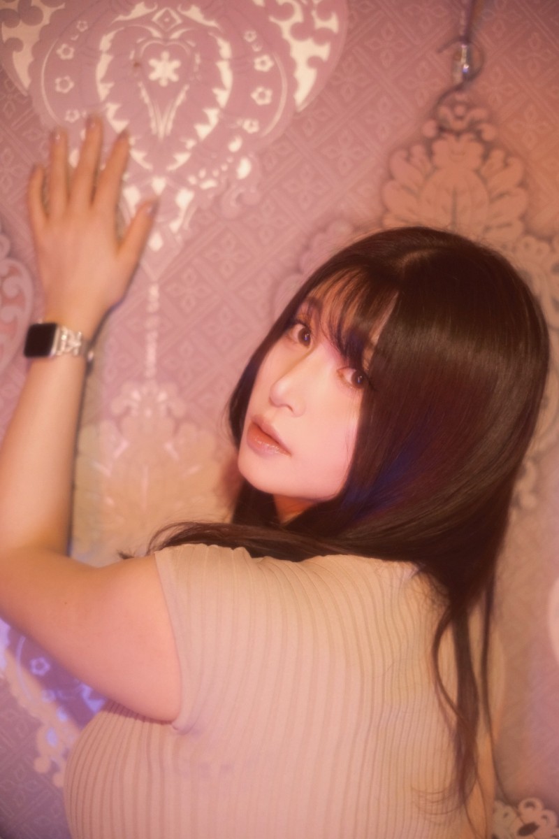 一億人の愛人！比20岁性感、比30岁奔放、比40岁可爱的她重大声明！