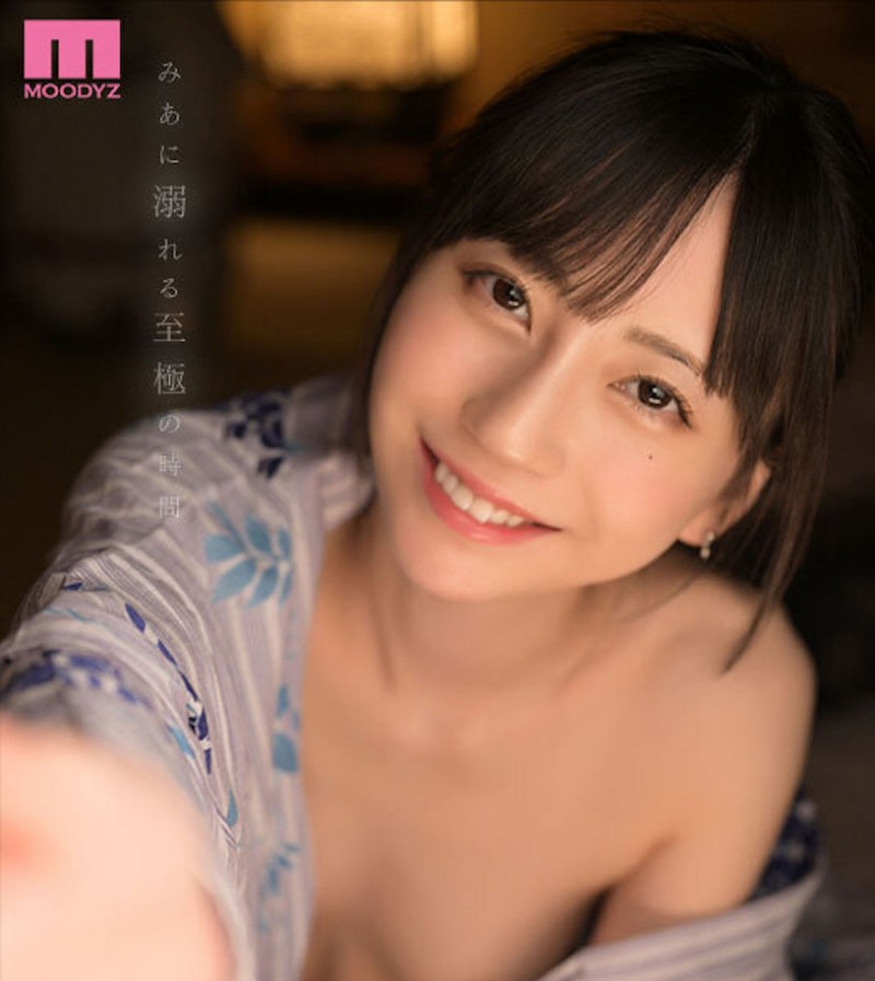 清纯假面!合法萝莉淫欲爆发 小只马身材顶不住猛烈冲撞…高潮到断片失神