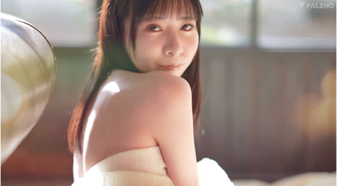 身材教科书回归！Z世代最强水蛇腰变地雷女！