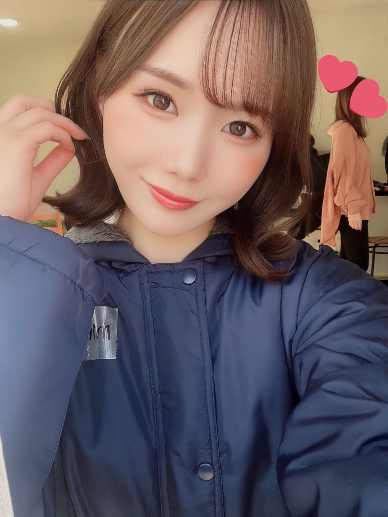 这是张讯息量极大的照片!有片商在干大事?