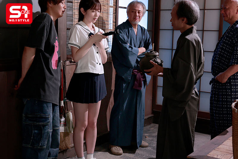 白上惠美香(SNOS-079)扮演网红大锅炒!这是白上咲花拍得最辛苦的作品!