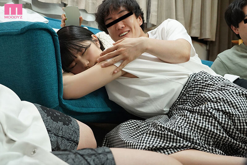 纯白彩永(MIDA-494) 参加网球社迎新的「可爱巨乳女友」，玩太嗨…光滑美乳直接露出！