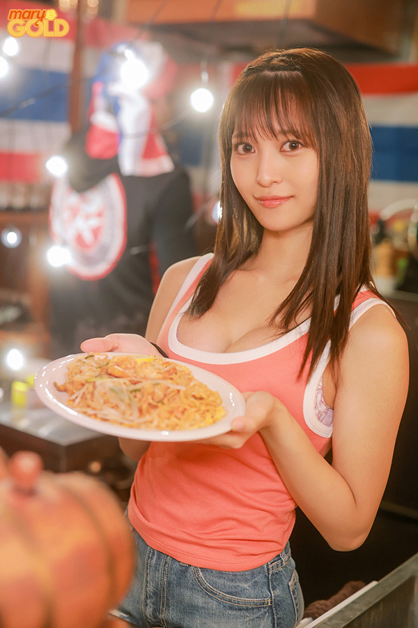 (MGOLD-060)深褐色的Nice Body！日泰混血、不输偶像的G奶美少女「Lisa」来打工！