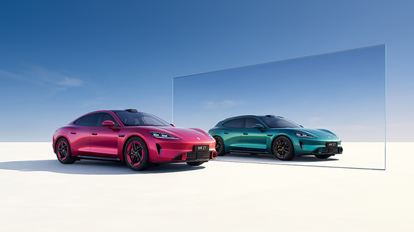 五界同台亮相北京车展 鸿蒙智行开启智慧出行新篇章