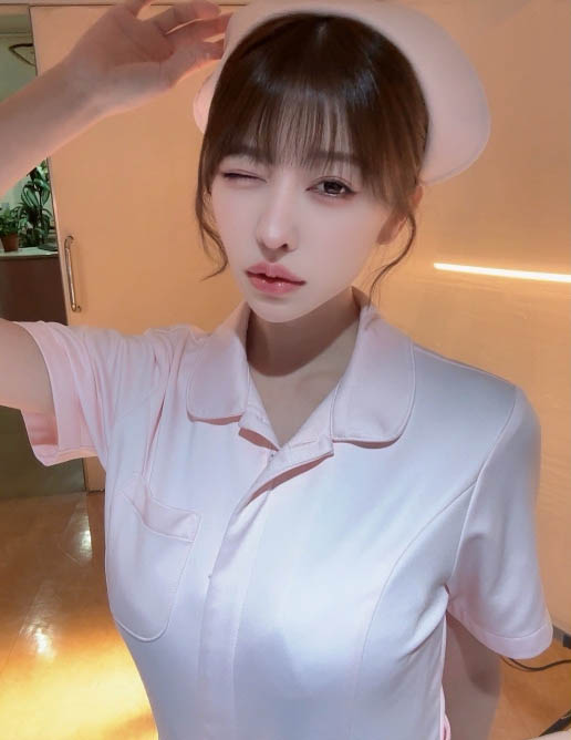森日向子(MIKR-096) 住院无法洗澡没关系！痴女护士「森日向子」用舌头帮你舔干净
