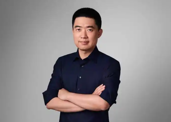 李想 李想回应核心技术骨干离职:多数转向机器人行业